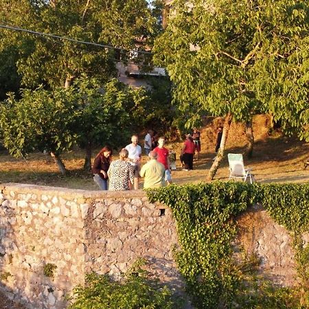 G-House Apartment Rocca di Cave Екстериор снимка
