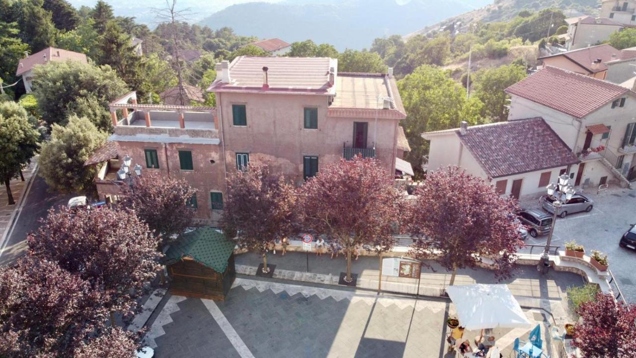 G-House Apartment Rocca di Cave Екстериор снимка