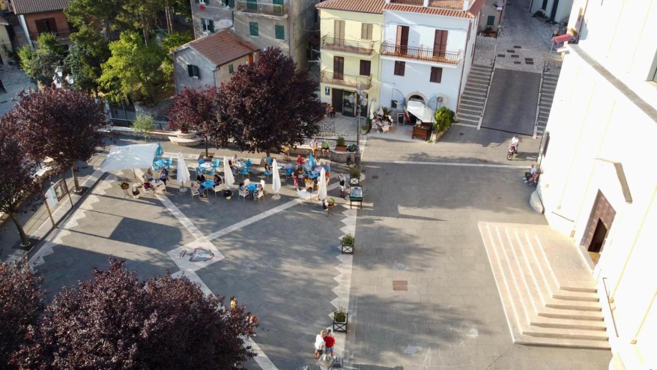 G-House Apartment Rocca di Cave Екстериор снимка