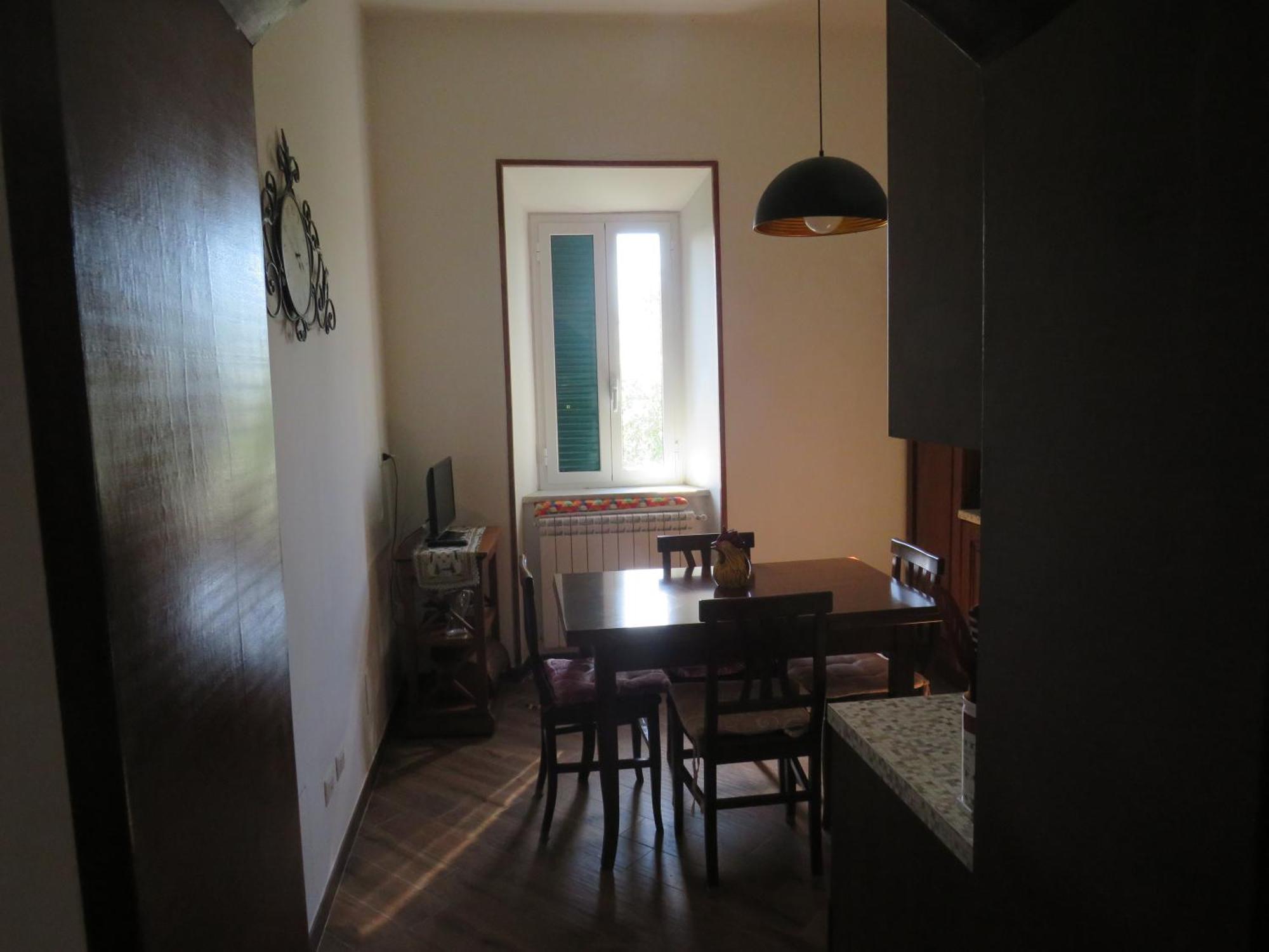 G-House Apartment Rocca di Cave Екстериор снимка