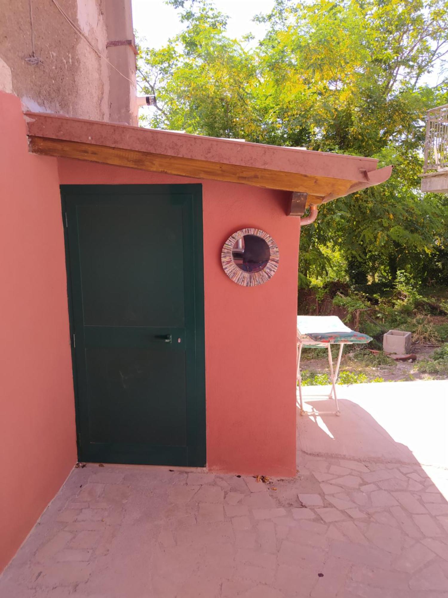 G-House Apartment Rocca di Cave Екстериор снимка
